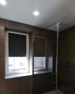 рулонные шторы в ванной